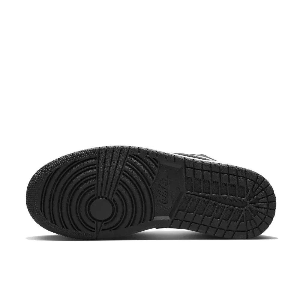 Nike Air Jordan 1 Low unisex košarkarske copate, klasična oblazinjenost, udobje, lahkost in podpora za športno in vsakodnevno nošenje DC0774-101