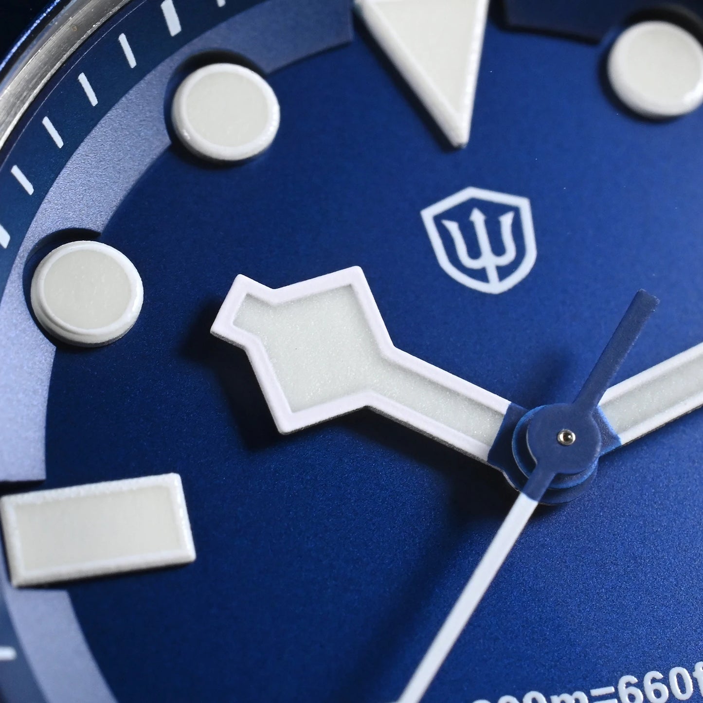 Watchdives WD1969 Pro 38mm Quartz Watch VH31 Sweep Seconds Movement 20Bar Waterproof BGW9 Blue Luminous Sapphire Glass Watches