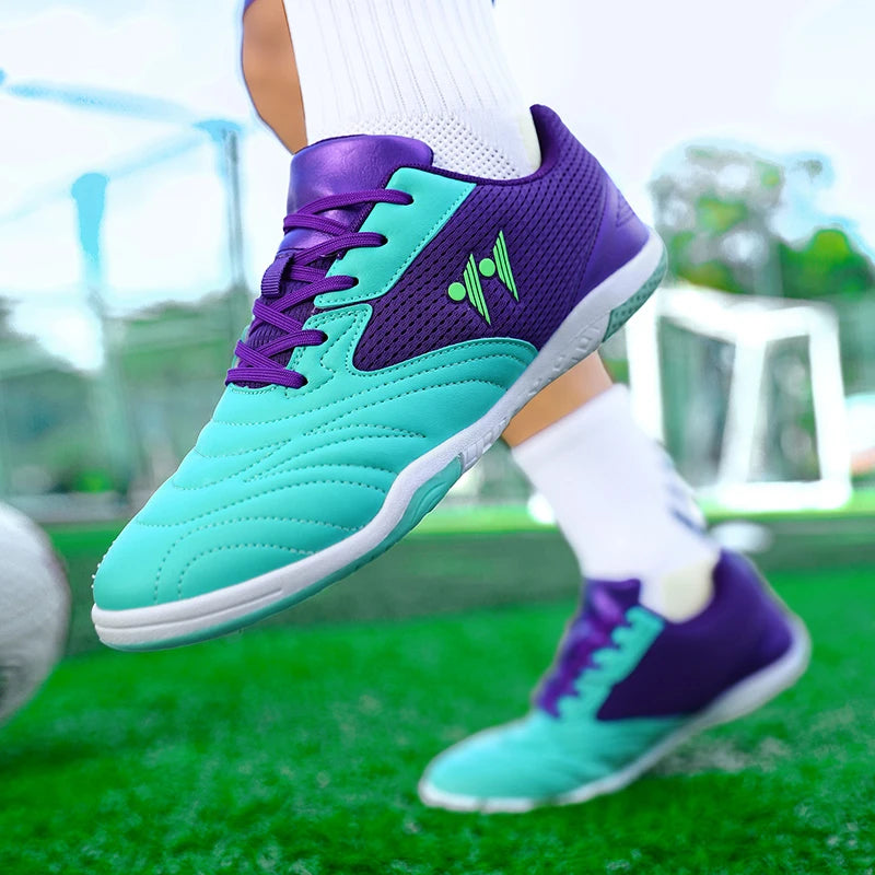 Nouvelles chaussures de football pour hommes, crampons montants pour terrain gazonné, antidérapantes, de haute qualité, pour futsal, idéales pour les matchs en salle et l'extérieur, très vendues.