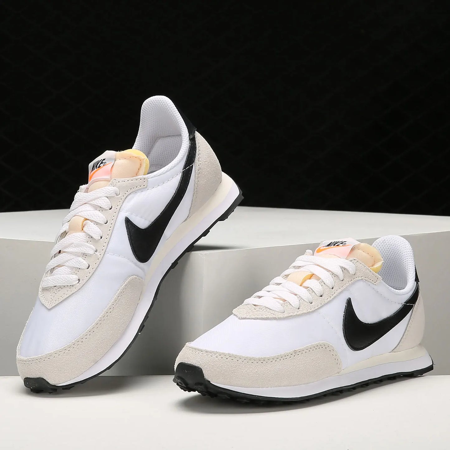 Nike Authentic Waffle Trainer 2 Sapatos Desportivos Casuais para Homem e Mulher DA8291-100