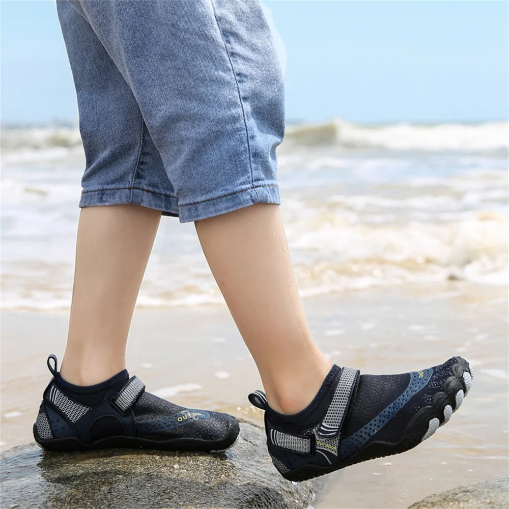 Kids Aqua Shoes Summer Beach Five Fingers Barefoot Water Shoes Swimming Lightweight Non-slip Seaside River Children Sneakers