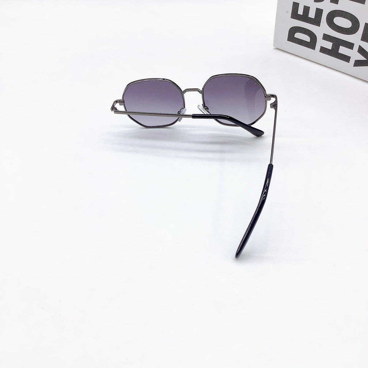 New  Version Of Children's Travel, Shading , SunglaSSeS For Boys Girls, Sun And UV Protection Glasses