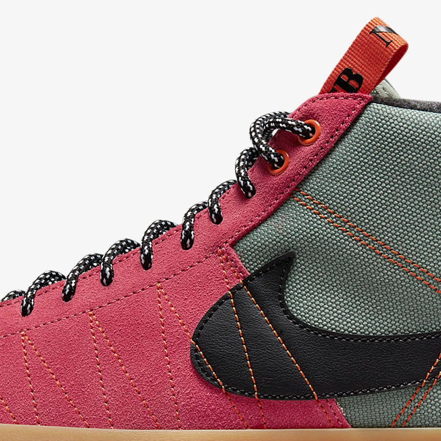 Zapatillas de skate unisex de caña alta Nike SB Blazer Zoom DC8903-301