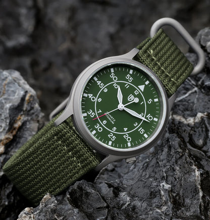 BERNY Titanium Men Quartz Watch AR Coating Sapphire Fashion Wristwatch Luminous VH31 Ultra-thin Wristwatch Waterproof 5ATM Watch
