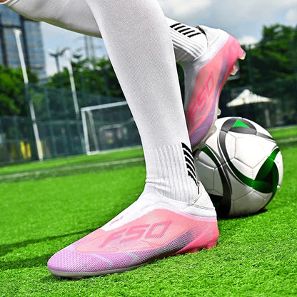 Chaussures de football respirantes AG pour hommes et femmes, chaussures de football professionnelles antidérapantes, chaussures de sport d'extérieur, crampons d'entraînement