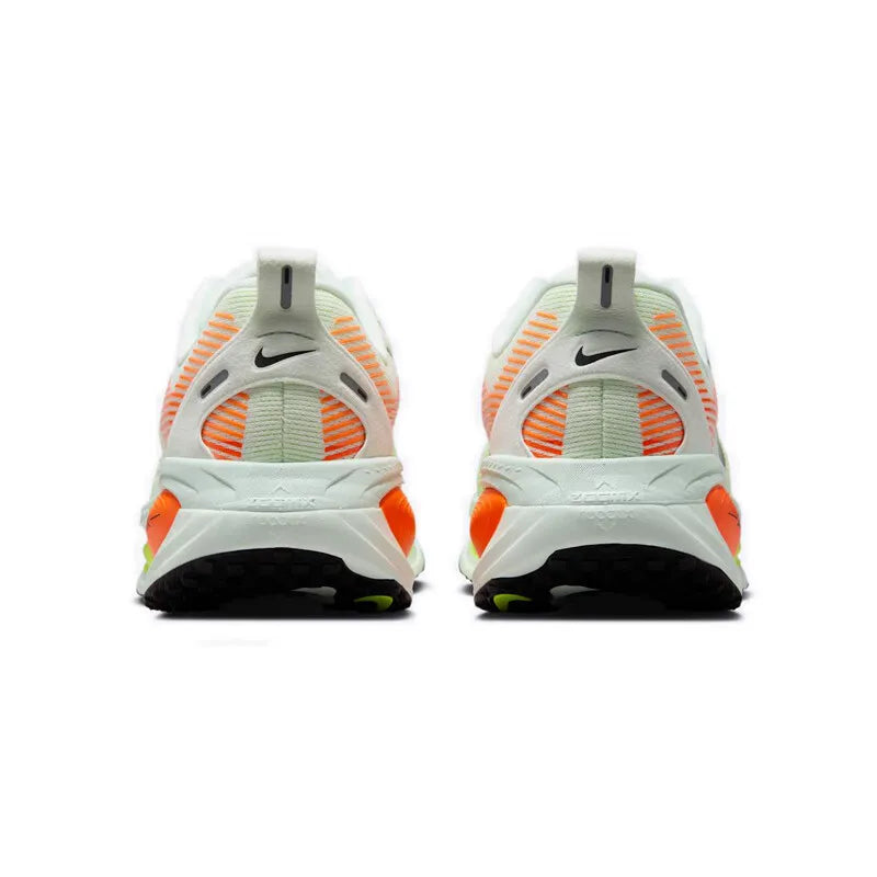 Nike Vomero 18, pehmustettu, tukeva, kevyt, ihanteellinen juoksuun ja kävelyyn, mukavat unisex-juoksukengät HM6803-300