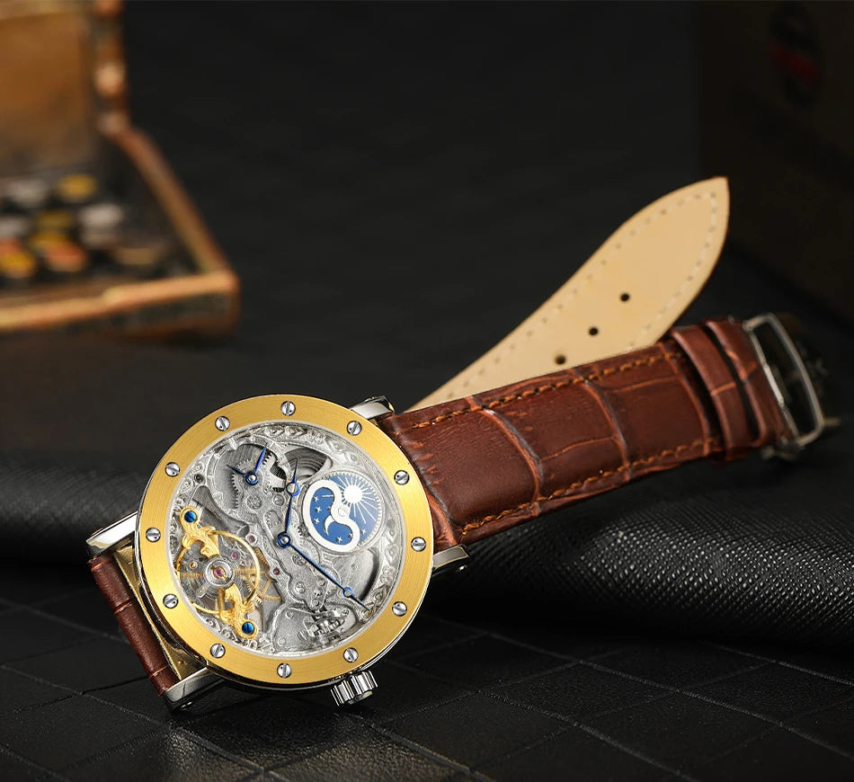 Avtomatska mehanska zapestna ura SKROX za moške, skeletni model s funkcijo GMT, prikazom luninih faz in turbijonom – elegantna in izvirna luksuzna ura najvišjega razreda.