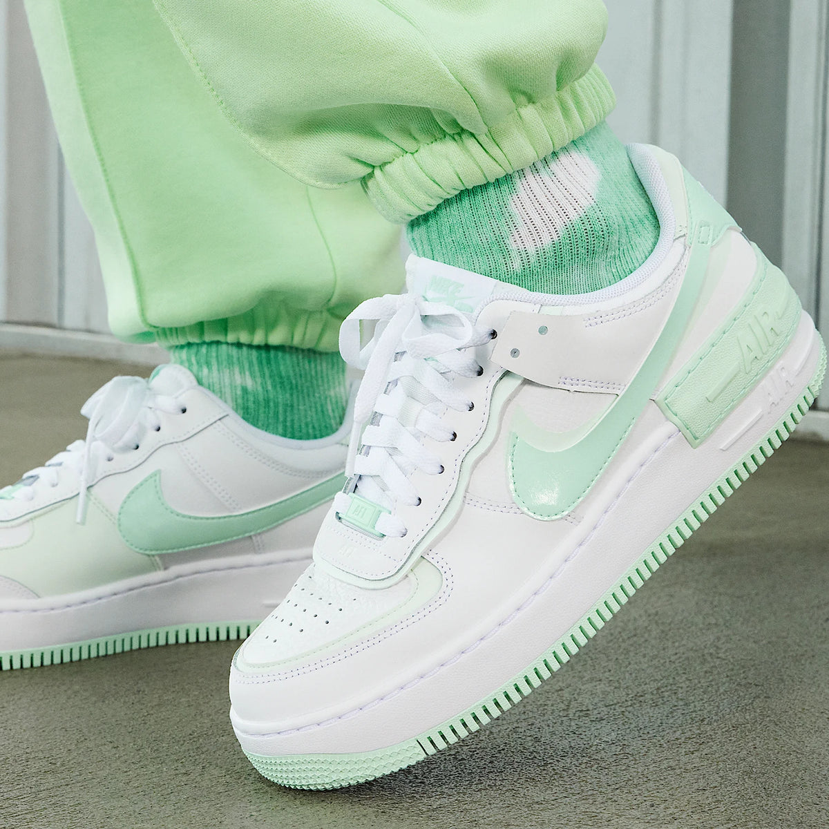 Nike Genuine AIR FORCE 1 Γυναικεία Κλασικά Παπούτσια με Χοντρή Σόλα και Χαμηλό Προφίλ FZ3773-100
