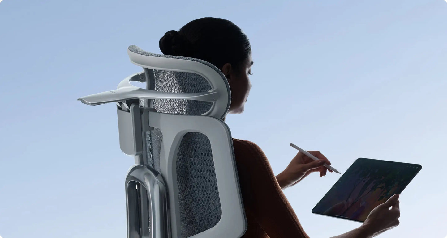 Smart Ergonomic Office Chair Fully Automated Lumbar Tracking 4D Headrest 720° Adjustable Armrests Mesh Swivel Chair Stylish