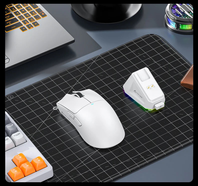 Attack Shark X11&R1 třirežimová bezdrátová Bluetooth myš s nabíjecí základnou, RGB, ergonomická, lehká myš, příslušenství pro PC hráče