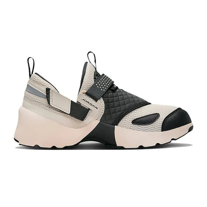 Nike TRUNNER LX: Stylish, Versatile, Comfortable, Non-Slip Women's Running Shoes with Cushioning and Durability HQ2164-102