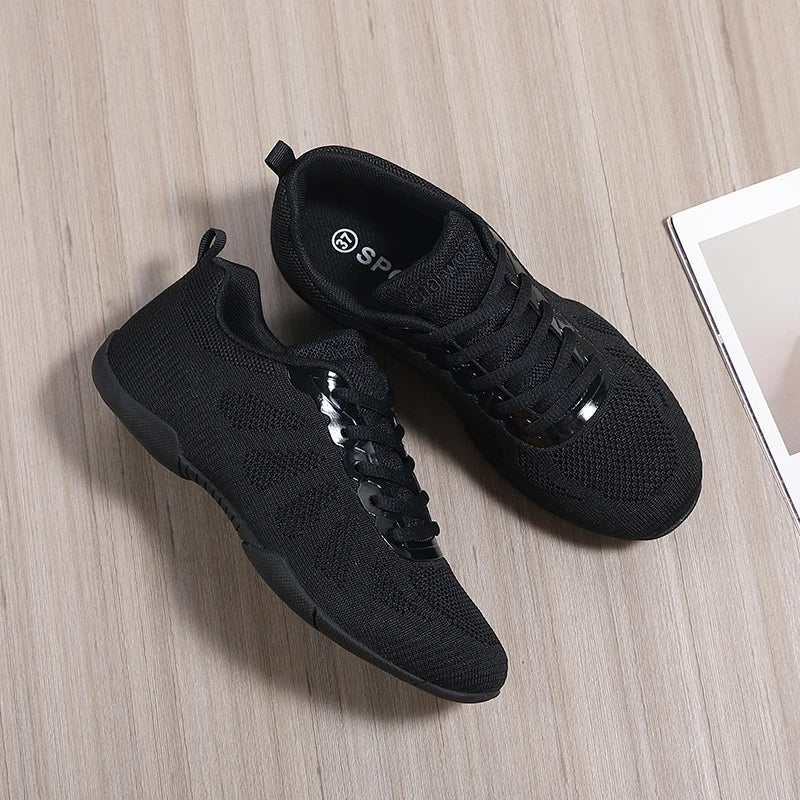 Marwoo Sneakers bianche da cheerleading per ragazze - Scarpe sportive leggere da allenamento, camminata e tennis per bambine e donne - 2316