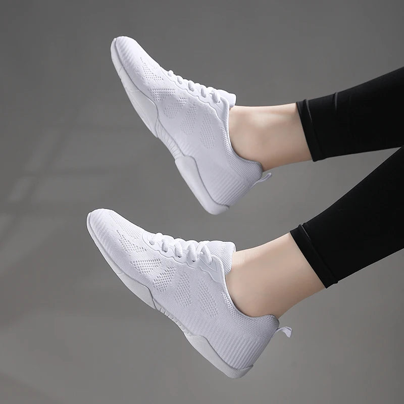 Marwoo Sneakers bianche da cheerleading per ragazze - Scarpe sportive leggere da allenamento, camminata e tennis per bambine e donne - 2316