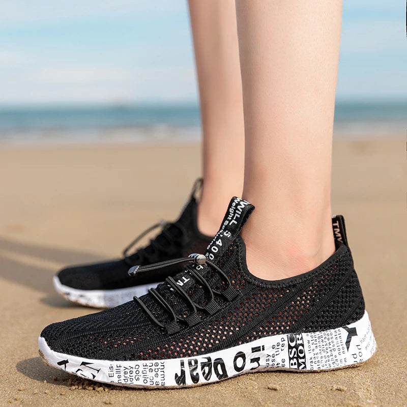 Men and Women Aqua Shoes, Wading Water Upstream Outdoor Sports Beach Sneakers, Canyoning Camping Amphibious River Tracing Creek
