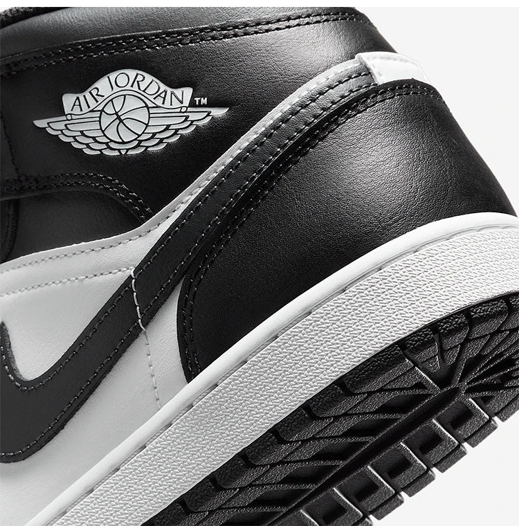 Uradni originalni moški športni čevlji Nike Air Jordan 1 Mid z visokim zgornjim delom DQ8426-010