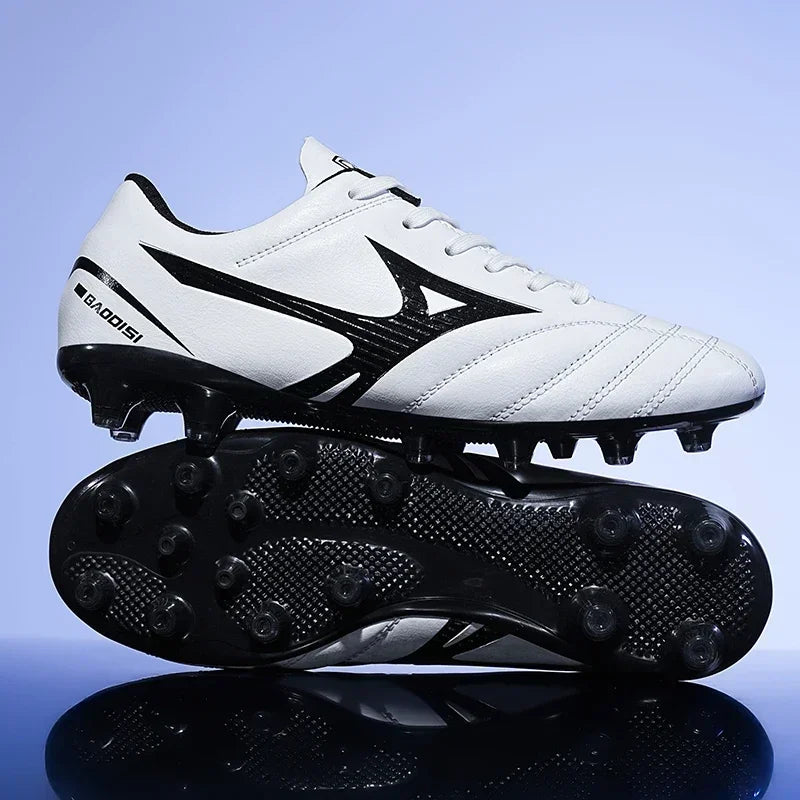 Nouvelles chaussures de football pour hommes, chaussures de football d'intérieur pour adultes, crampons de football antidérapants, crampons de sport ultralégers, crampons de futsal, entraînement sur gazon, confortables.