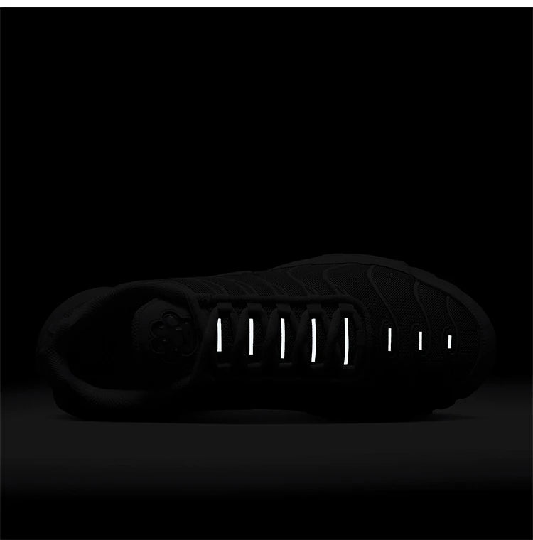 Nike uradni originalni ženski klasični športni čevlji Air Max Plus z dihanjem HM3692-061