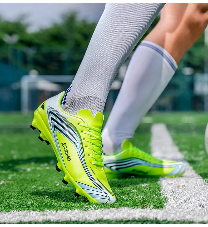 Nouvelles chaussures de football pour hommes, crampons de terrain antidérapants, chaussures de football pour l'entraînement, baskets de haute qualité, futsal, intérieur, vente chaude, extérieur