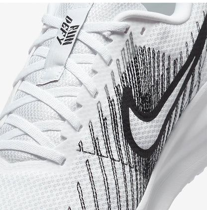 Nike Authentic moški nizki retro tekaški copati HM9594-102