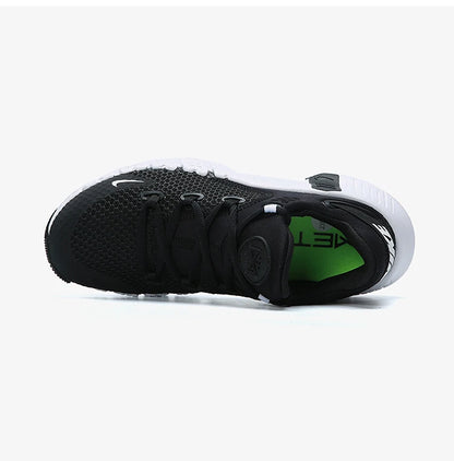 Nike Original Damen Free Metcon 4 Barfuß-Trainingsschuhe, atmungsaktiv und gepolstert, CZ0596-010