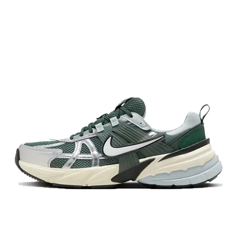Tekaske copate Nike V2K Run Retro Udobna blaženje in trpežna konstrukcija Unisex vsakdanji casual stil FD0736-100