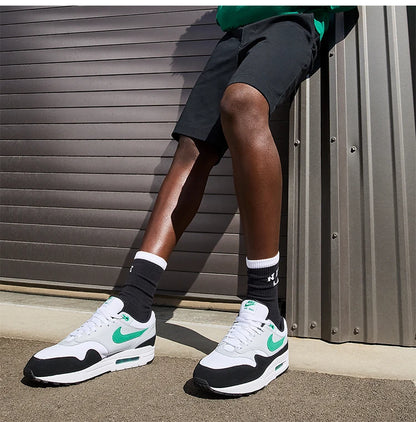 Nike originalni Air Max 1 moški klasični trpežni športni tekaški čevlji FN6952-100