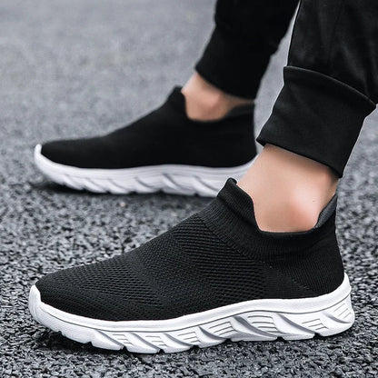 Breathable Men's Casual Shoes Lightweight Vulcanized Outdoor Platform Loafers Soft Mesh Flats Non-slip Sneakers