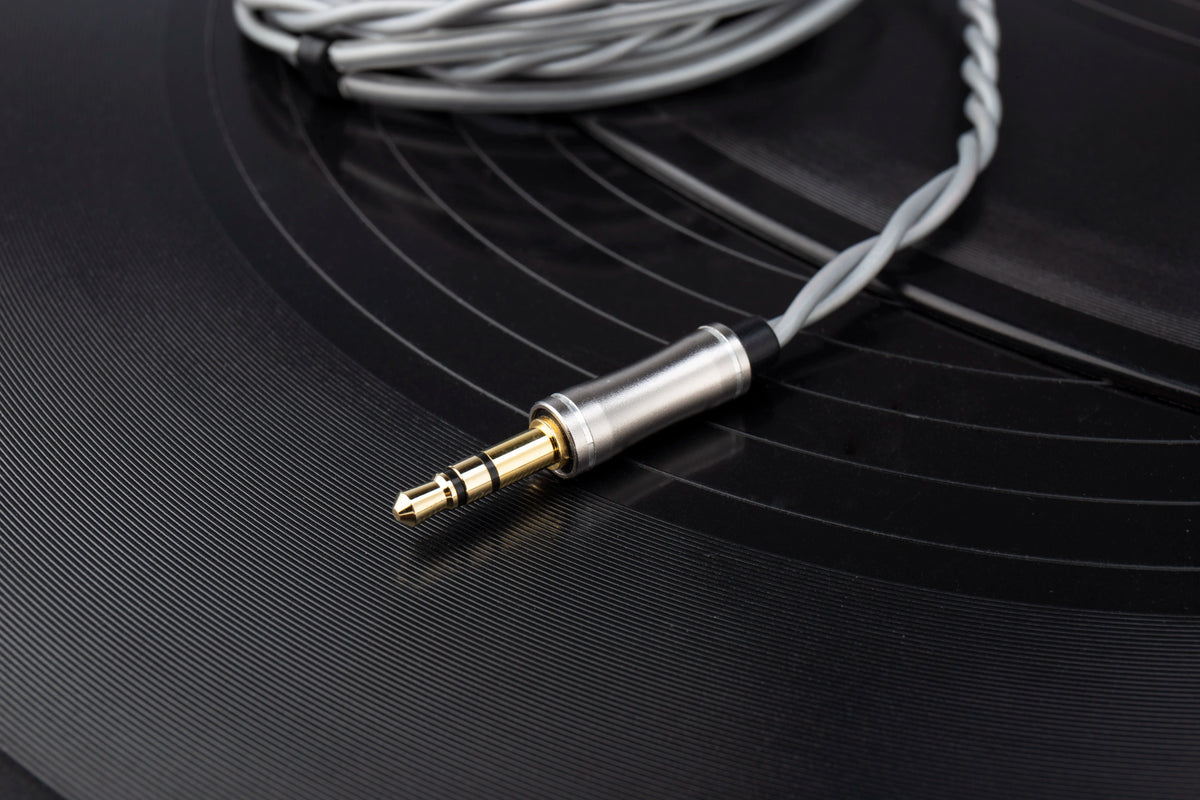 KBEAR TB01 Chrono IEMS – Écouteurs intra-auriculaires filaires avec basses profondes, casque de jeu pour le streaming en direct, boîtier entièrement métallique en alliage de zinc