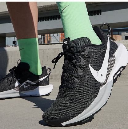 Offizielle Nike Pegasus Trail 5 Offroad-Schnürlaufschuhe für Damen DV3865-001