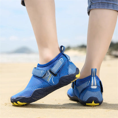 Kids Aqua Shoes Summer Beach Five Fingers Barefoot Water Shoes Swimming Lightweight Non-slip Seaside River Children Sneakers