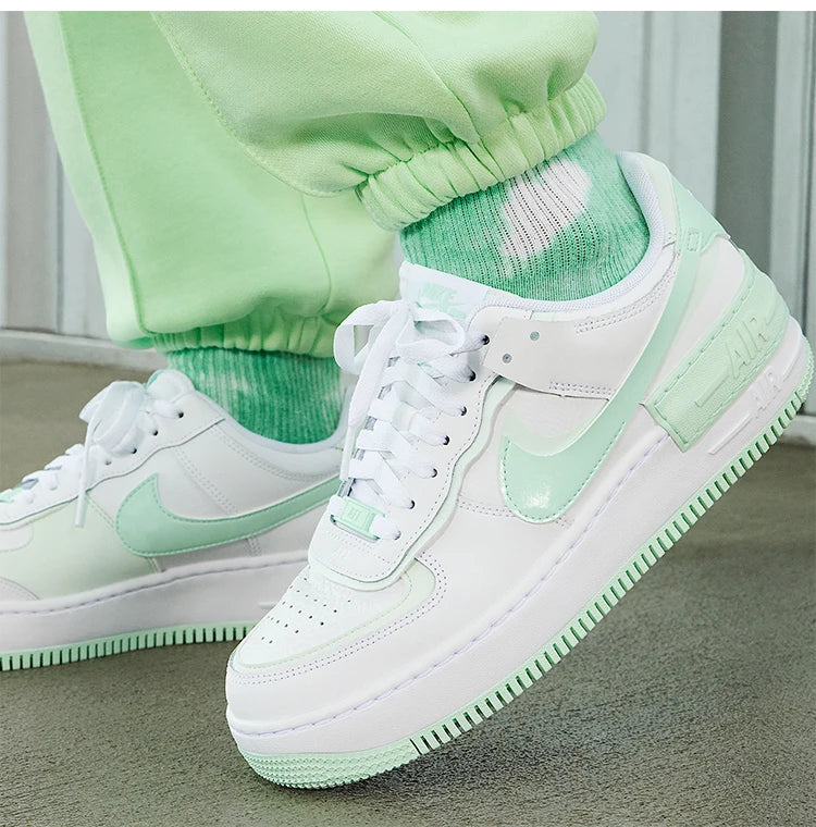 Nike Genuine AIR FORCE 1 Γυναικεία Κλασικά Παπούτσια με Χοντρή Σόλα και Χαμηλό Προφίλ FZ3773-100