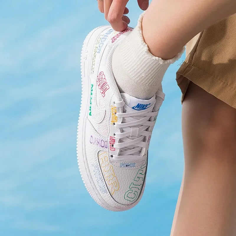 Nike Nike Women's Shoes Older Children's Embroidery AF1 Air Force One Low-Top Casual Board Shoes Sports Shoes IO9739-100