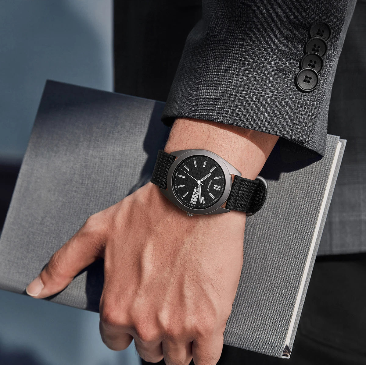 BERNY Full Titanium Men Watch Date Week Quartz Watches Calendar Sapphire Super Luminous 100M Waterproof Lightweight Wristwatch