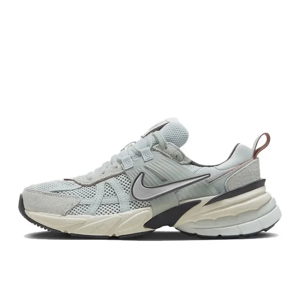 Tekaske copate Nike V2K Run Retro Udobna blaženje in trpežna konstrukcija Unisex vsakdanji casual stil IH0388-001
