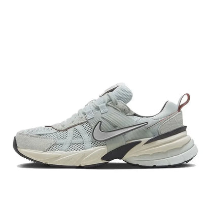 Tekaske copate Nike V2K Run Retro Udobna blaženje in trpežna konstrukcija Unisex vsakdanji casual stil IH0388-001
