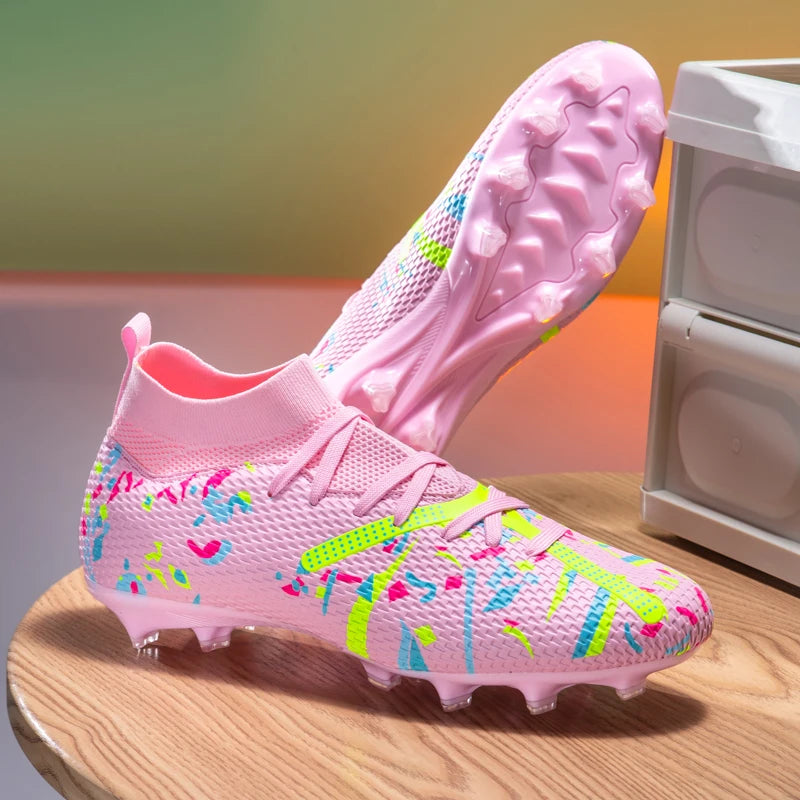 Chaussures de football mi-hautes FG pour terrain ferme, empeigne texturée imprimée graffiti, bottes de football à lacets, crampons durs transparents professionnels