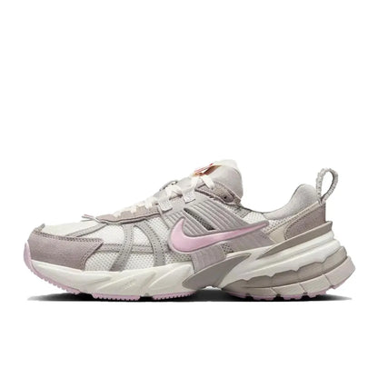 Tekaske copate Nike V2K Run Retro Udobna blaženje in trpežna konstrukcija Unisex vsakdanji casual stil IH0388-001