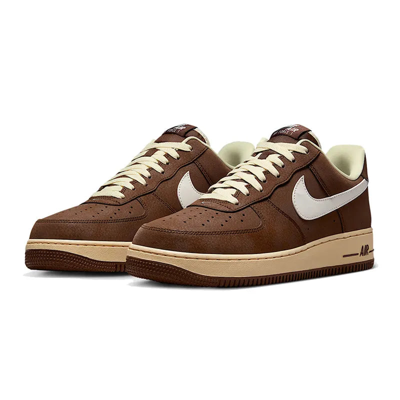 Buty sportowe Nike Air Force 1 '07 – antypoślizgowe, wytrzymałe, amortyzowane, klasyczne, modne, codzienne buty do skateboardingu FZ3592-259