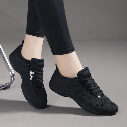 Marwoo Sneakers bianche da cheerleading per ragazze - Scarpe sportive leggere da allenamento, camminata e tennis per bambine e donne - 2316