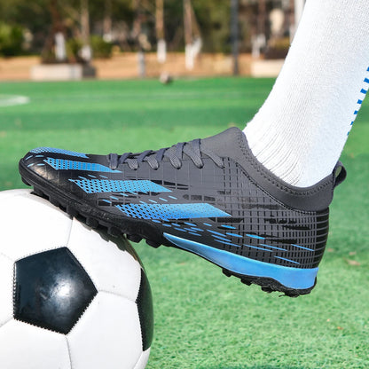 Nouveaux hommes chaussures de Football Futsal bottes de Football en salle Sport Match formation enfants TF crampons herbe cheville vente chaude haute qualité lumière