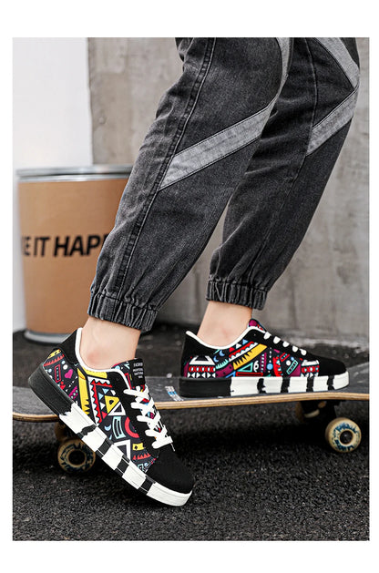 YRZL Men's Sports Running Shoes Canvas Geometric Style Lace-Up Sneakers Couples' Fashionable Graffiti Print Skate Shoes
