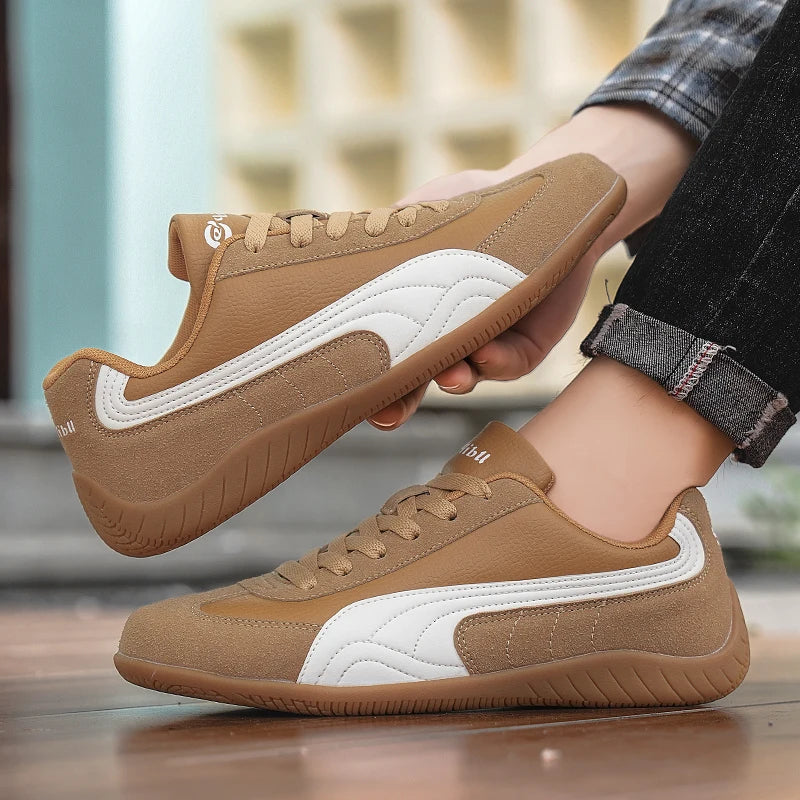 Priljubljeni jesenski lahki modni moški športni čevlji, odporni proti vonju, nizki športni čevlji, mehki retro čevlji za hojo na prostem