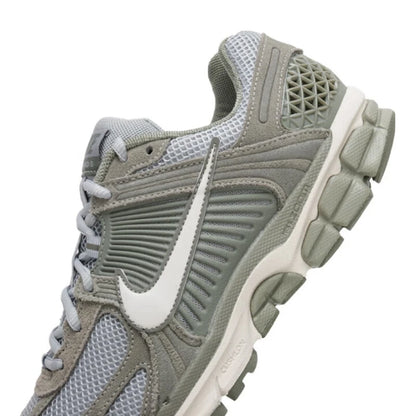 Original New Arrival NIKE ZOOM VOMERO 5 Men's Running Shoes Sneakers