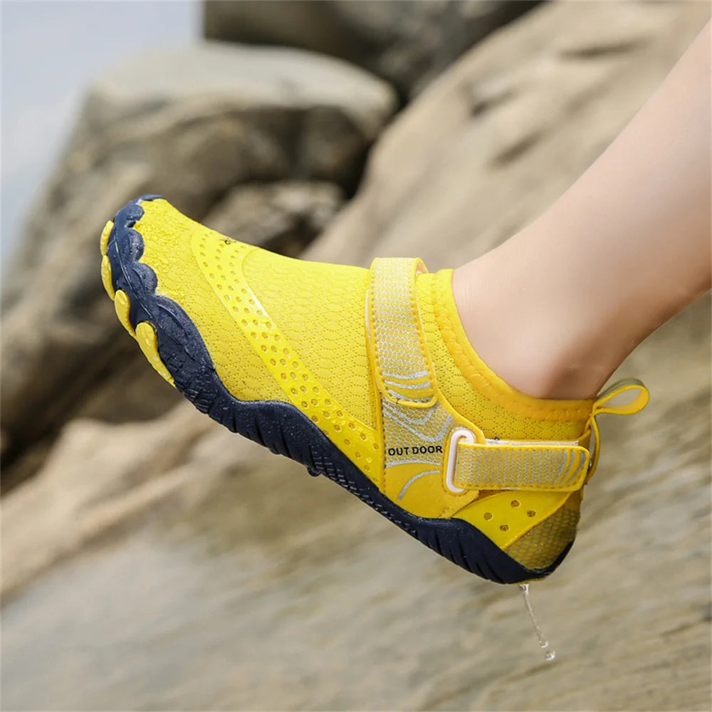 Kids Aqua Shoes Summer Beach Five Fingers Barefoot Water Shoes Swimming Lightweight Non-slip Seaside River Children Sneakers
