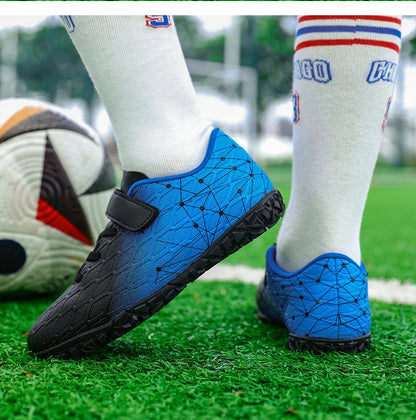Vyriški futbolo bateliai, mergaičių futbolo bateliai su spygliais, lauko rungtynėms ir treniruotėms skirti sportiniai futbolo bateliai su ilgais spygliais, patogūs, kvėpuojantys, berniukams, neslystantys