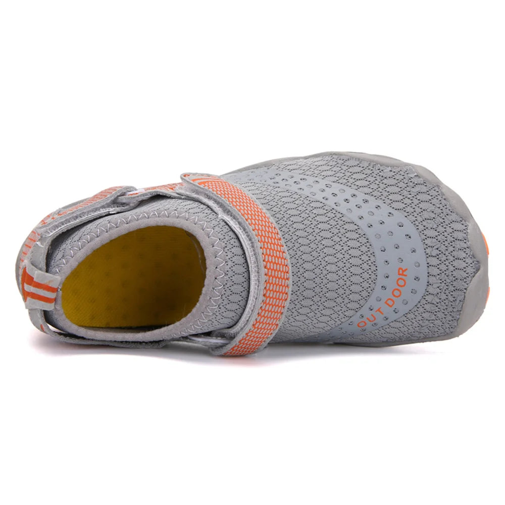 Kids Aqua Shoes Summer Beach Five Fingers Barefoot Water Shoes Swimming Lightweight Non-slip Seaside River Children Sneakers