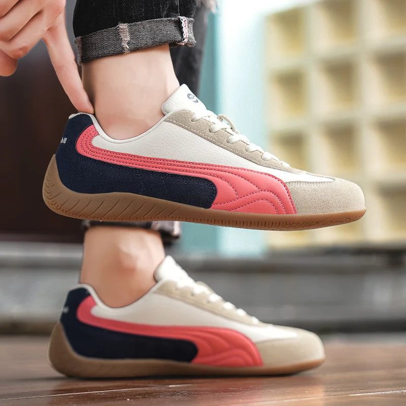 Priljubljeni jesenski lahki modni moški športni čevlji, odporni proti vonju, nizki športni čevlji, mehki retro čevlji za hojo na prostem