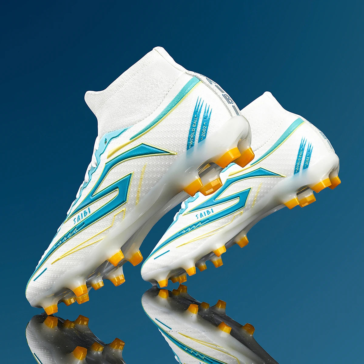 Men's Football Shoes, Anti-Slip Boots, AG/FG Spikes, Professional Training Shoes, Breathable Football Shoes